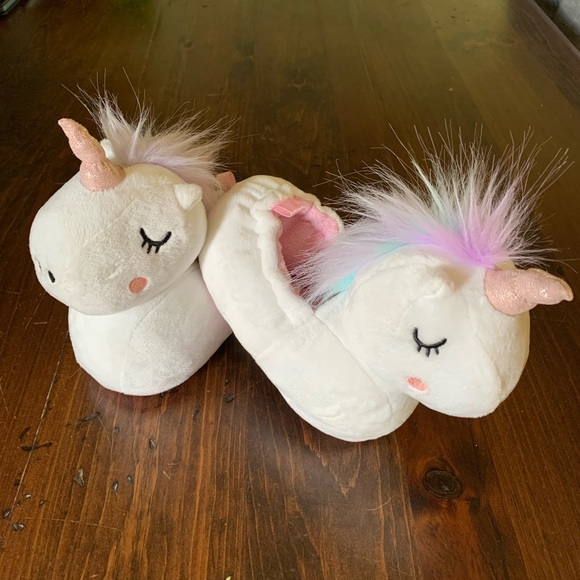 Super Cute Unicorn Slippers - Picture 3 of 7